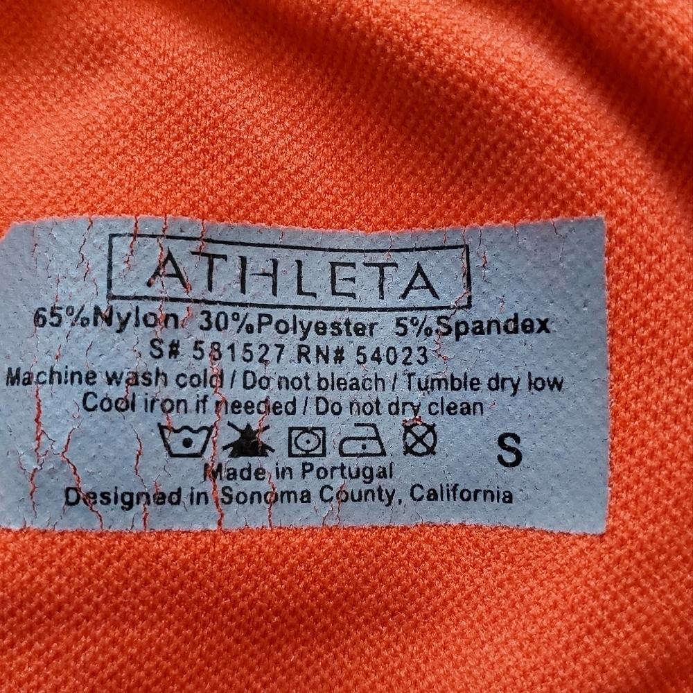 Athleta Razorback Tank.  Size Small - Picture 4 of 4